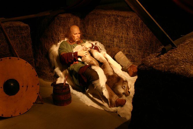 Saga Museum - Entrance ticket - Stop inside: the Saga Museum walk-through in 1–2 hours