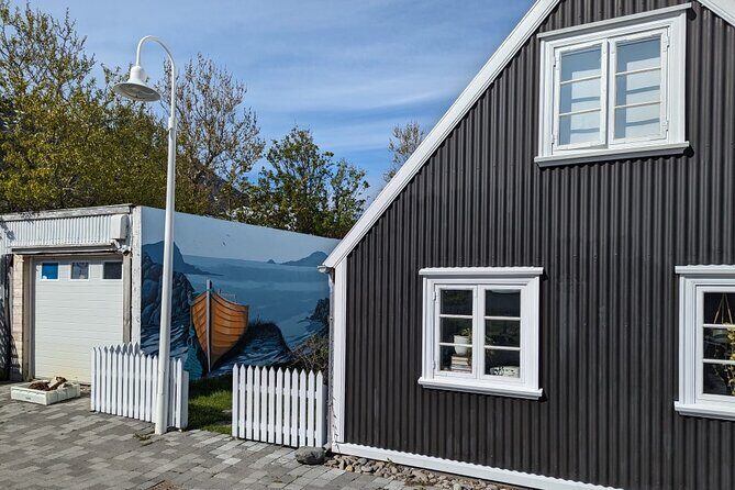 Self-Guided Tour of Ísafjörður: Art, History, and Architecture - Jónsgarður Park and the Whalebone Arch Photo Moment