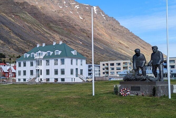Self-Guided Tour of Ísafjörður: Art, History, and Architecture - Kerecis and Iceland’s Only Unicorn: Fish Skin Meets Medical Science