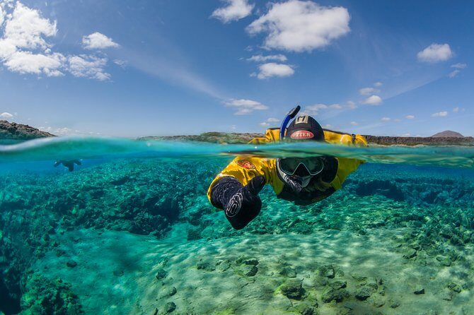 Silfra Fissure Snorkeling From Reykjavík - Free Underwater Photos - Underwater Photos and Hot Chocolate: Your Keepsake Moment