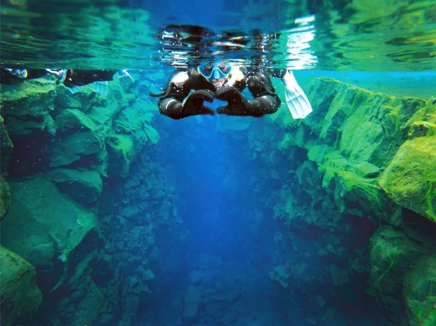 Silfra: Fissure Snorkeling Tour with Underwater Photos - The 3-Hour Rhythm: What Happens When You Arrive