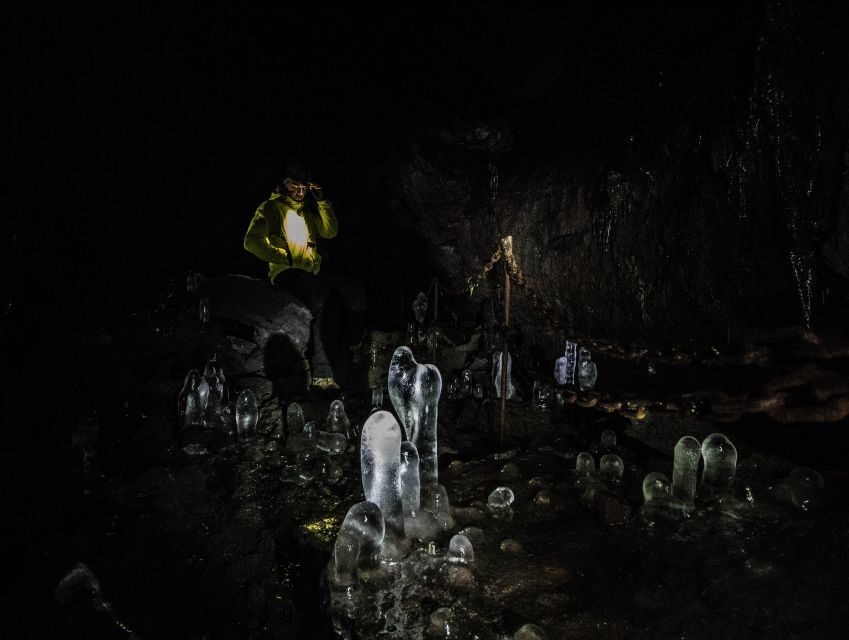 Silfra: Leidarendi Lava Caving & Snorkeling Tour with Photos - Silfra and Leiðarendi: why this combo tour works