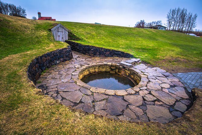 Silver Circle: Lava Cave, Waterfalls & Iceland Horses-Small Group - Silver Circle in one long day from Reykjavik