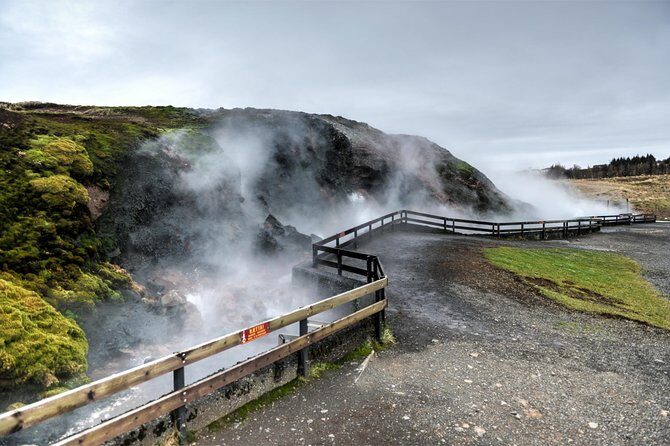 Silver Circle: Lava Cave, Waterfalls & Iceland Horses-Small Group - Stop 2: Deildartunguhver and the force of 100°C water