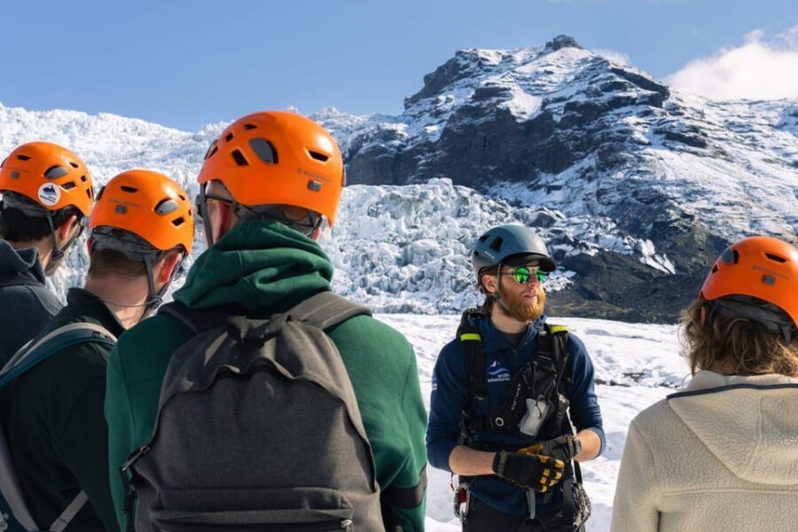 Skaftafell: Blue Ice Cave & Glacier Hike on Vatnajökull - Group size and personal space on ice