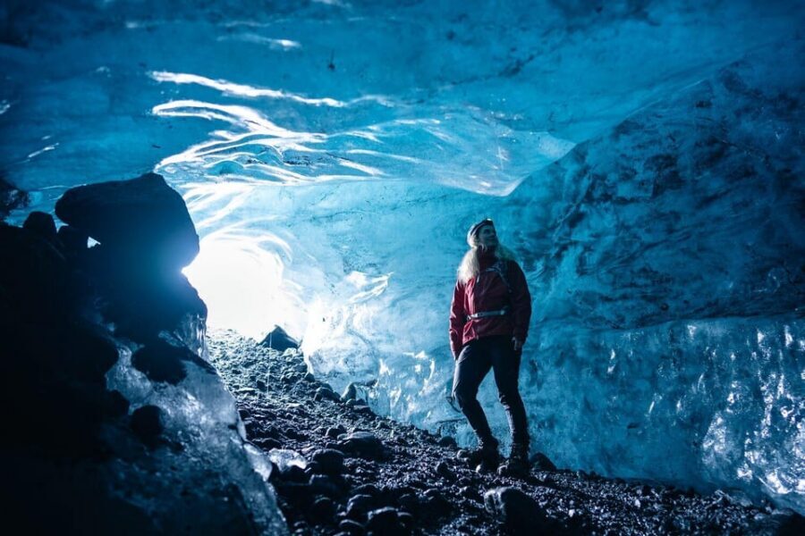 Skaftafell: Blue Ice Cave & Glacier Hike on Vatnajökull - Guide Quality and Small-Group Feel