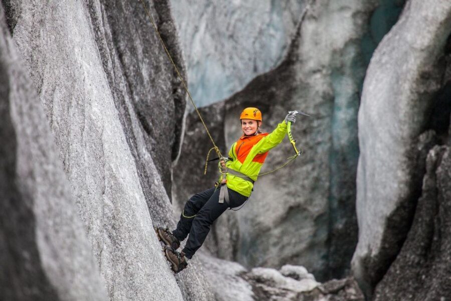Skaftafell: Glacier Hike and Ice Climbing Guided Experience - Falljökull in Skaftafell: What Makes This Glacier Feel Different