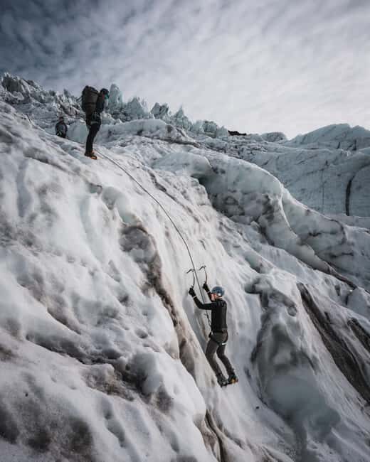 Skaftafell: Glacier Hike & Ice Climbing Adventure - Views, pauses, and why the timing feels right