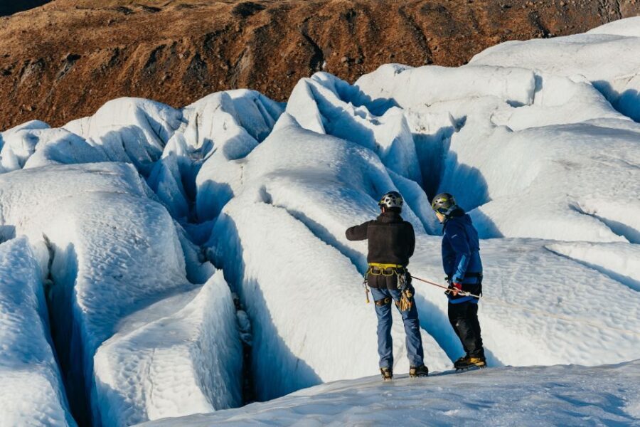 Skaftafell National Park: Falljokull Glacier Easy Hike - The Safety Briefing: What You Need Before You Step Onto Impacted Ice