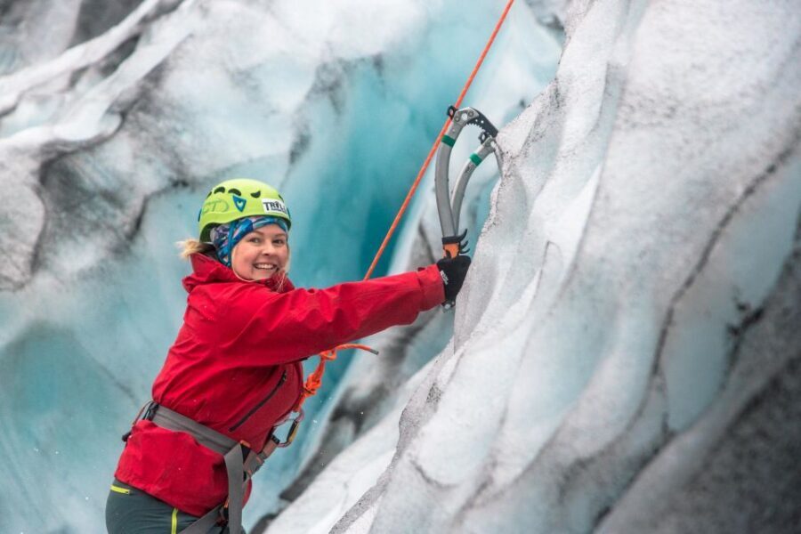 Skaftafell National Park: Falljokull Ice Climb and Hike - The guides and the teaching style you can expect