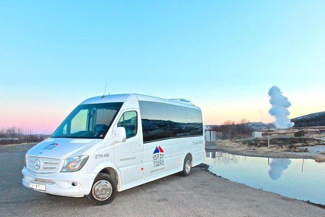 Small-group Golden Circle Classic Tour from Reykjavik - The early stop at Hveragerði: fast reset and quake talk