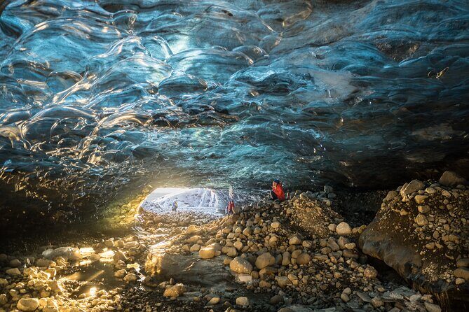 Small-Group Ice Cave Tour from Jökulsárlón - Meeting at Jökulsárlón and Getting to Fláajökull