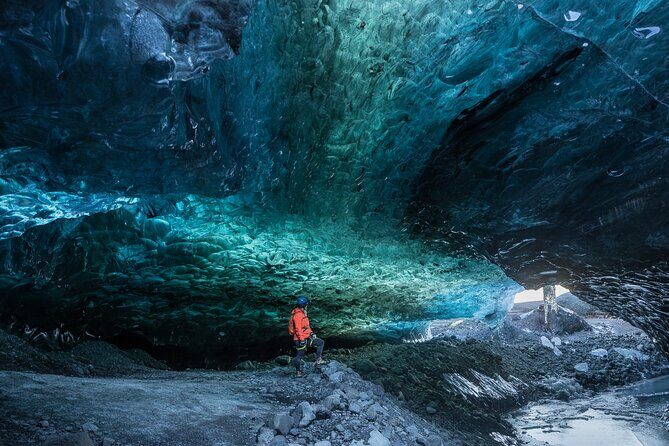 Small-Group Ice Cave Tour from Jökulsárlón
