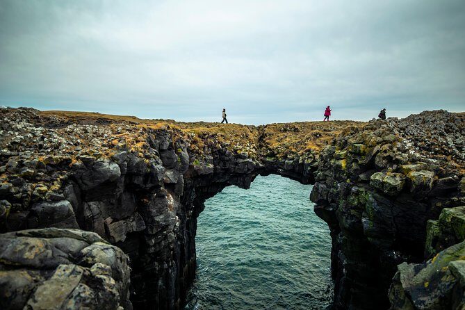 Snaefellsnes, Mt. Kirkjufell & Black Sand Beach Small-Group Tour - FAQ