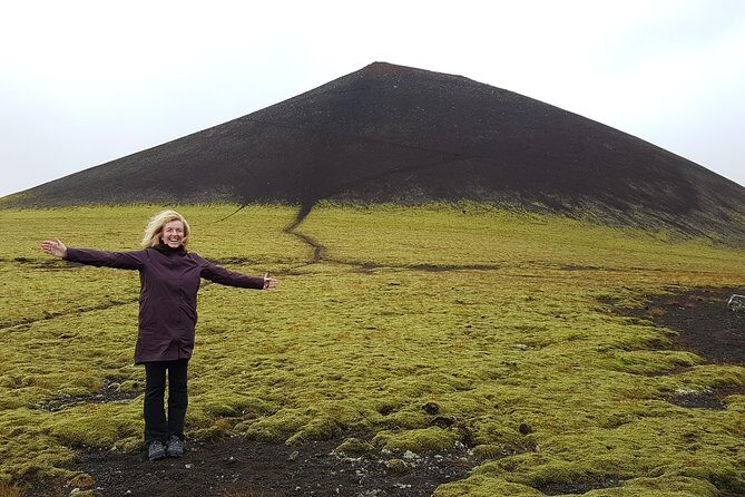 Snaefellsnes Peninsula Private Day Tour - up to 9 passengers - Stop 2: Kirkjufell for Arrowhead Peaks and Game of Thrones Views