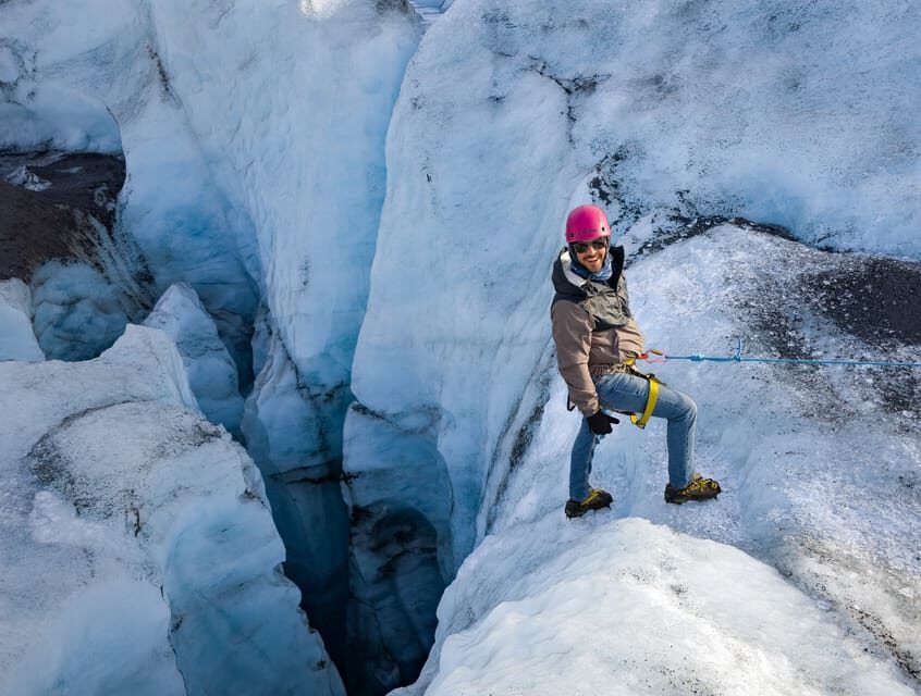 Sólheimajökull Glacier: Guided Hike with Equipment - Key things you’ll notice on Sólheimajökull