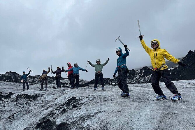 Sólheimajökull Glacier Hike Adventure - Crampons and ice axe training: why the first minutes matter