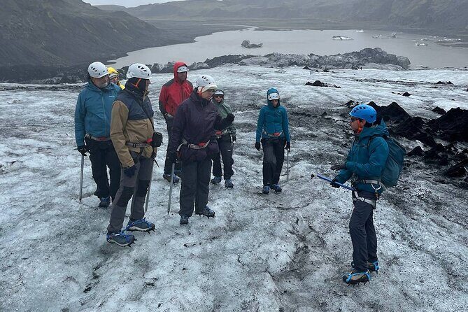 Sólheimajökull Glacier Hike Adventure - Why Sólheimajökull looks different: the black ash layer and climate-change context