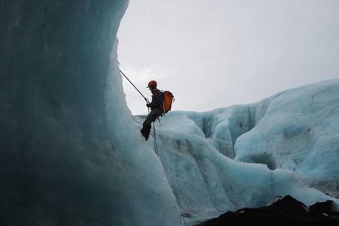 Sólheimajökull Ice Climbing and Glacier Walk - Certified guide + max 6 people: why this matters more than you think