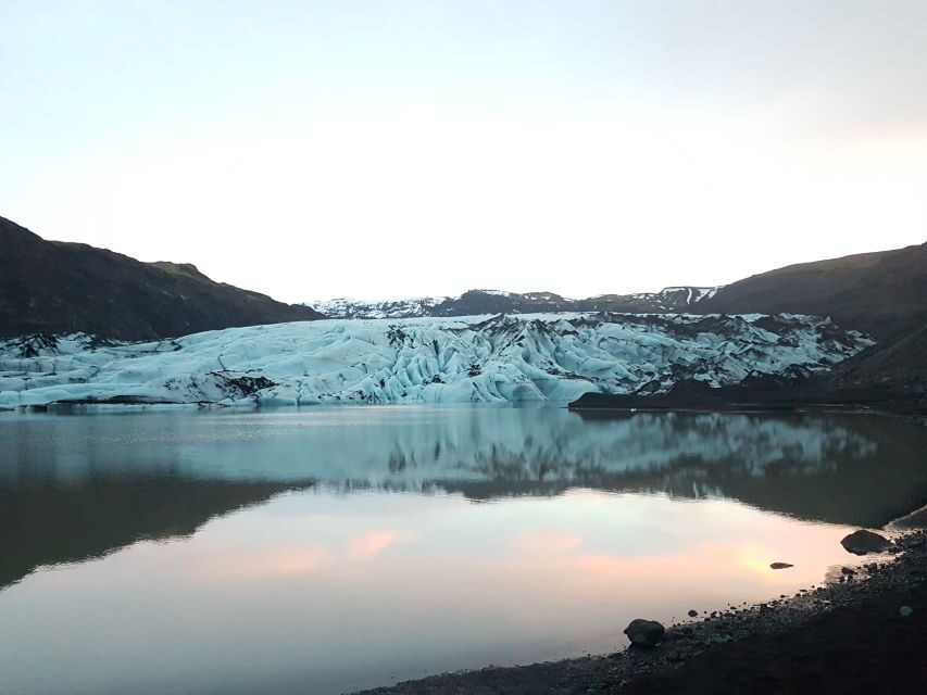Sólheimajökull Ice Climbing Tour - What’s included vs what you must bring (so you stay warm)