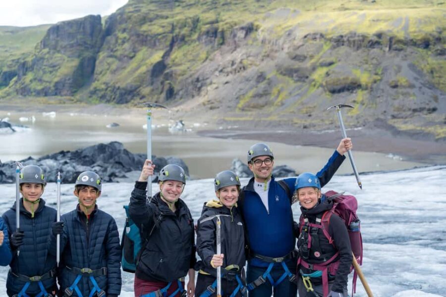 South Coast, Glacier Hike and Northern Lights Winter Tour - Key points