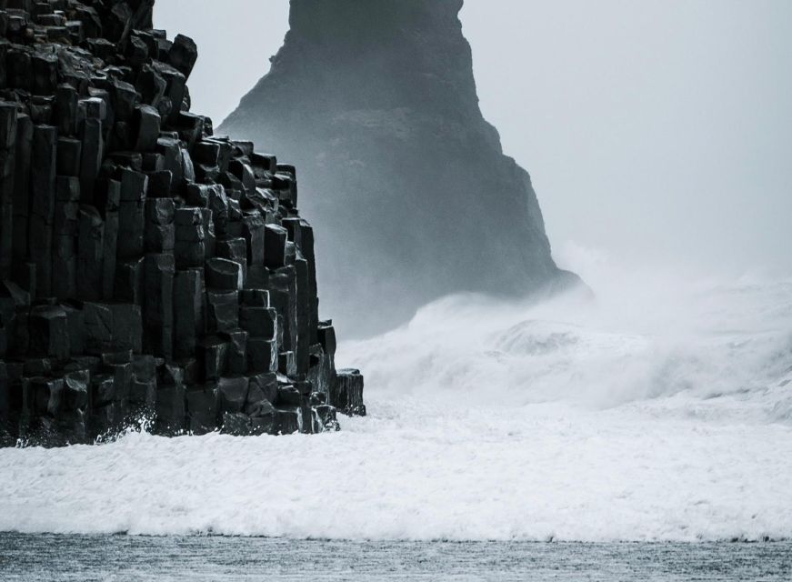 South Coast of Iceland. Black beach, glaсier, waterfalls... - Dyrhólaey and Reynisfjara: volcanic sands, rock arch, and black-beach drama