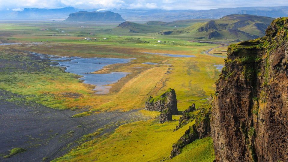 South Coast of Iceland. Black beach, glaсier, waterfalls... - Guide quality and timing: the small things that change your day
