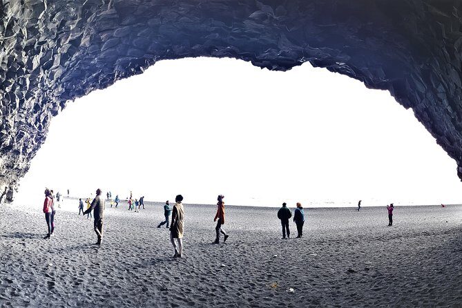 South Coast Private Day Tour - up to 9 passengers - Guide quality: what makes the long day feel smoother