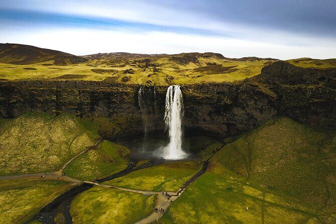 South Coast, Waterfalls and Black Sand Beach (Small Group Tour) - Stop 2: Reynisfjara Black Sand Beach and Reynisdrangar Rock Formations