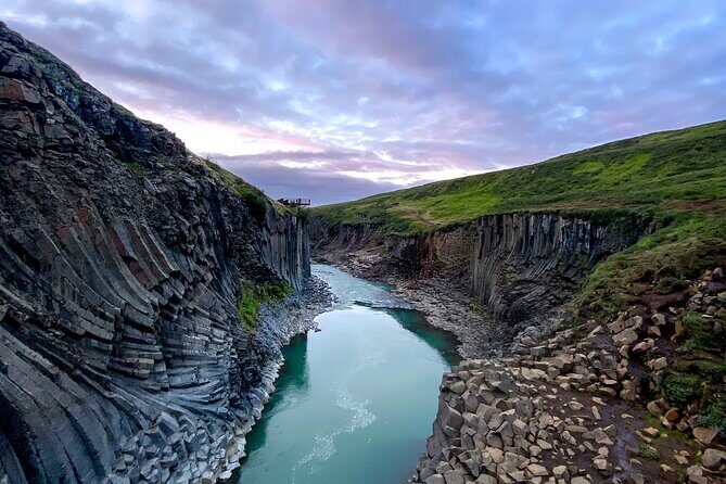 Stuðlagil Canyon and Vök Baths Day Tour - Stuðlagil Canyon: how the hike feels, and why the water color changes