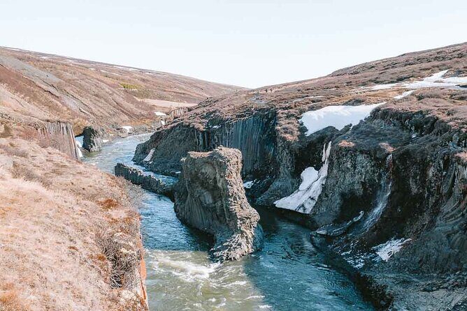 Studlagil Canyon and Waterfall Tour from Seydisfjordur - The 60-minute drive and the 60-minute stop that feels just right