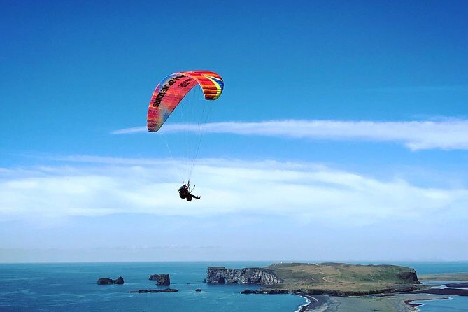 Tandem Paragliding Flights from Vik - Vik from above: getting a sense of the whole area