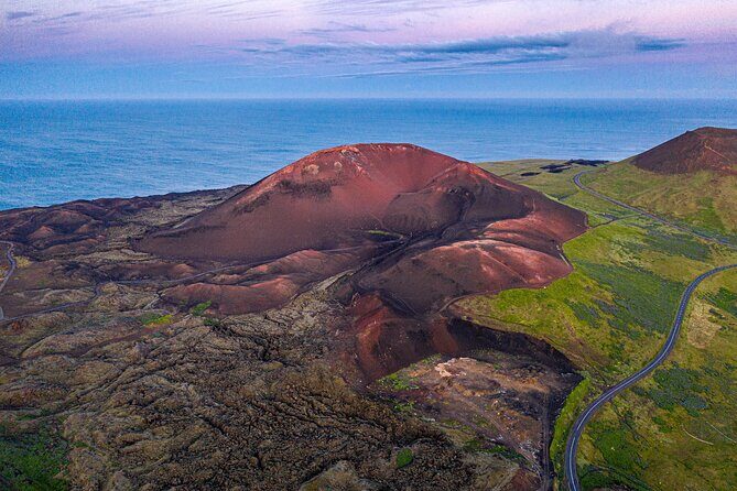 The Best of Vestmannaeyjar with Ebbi - Eldfell volcano: the 1973 eruption you can understand from the ground
