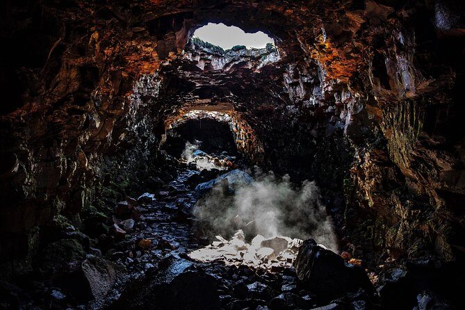 The Lava Tunnel Tour - Raufarhólshellir - Stairs, Uneven Ground, and Cold-Wet Reality