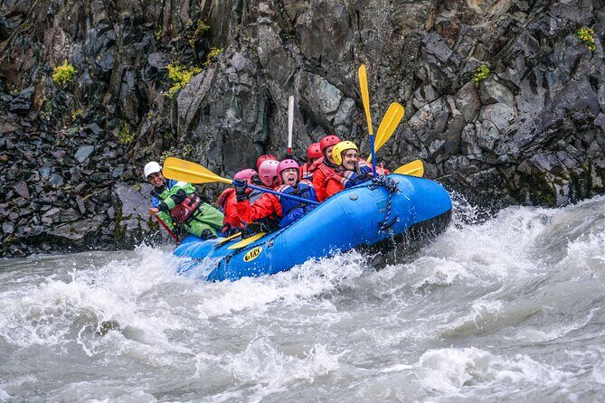 Top-Rated Family Rafting-Warm Drysuits, Volcanic Canyon, Epic Fun - What You’ll Actually Do on the Water: Rowing, Sitting, and River Moments