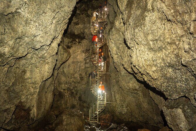 Vatnshellir Cave Tour - Safety with a guide: why small groups matter underground