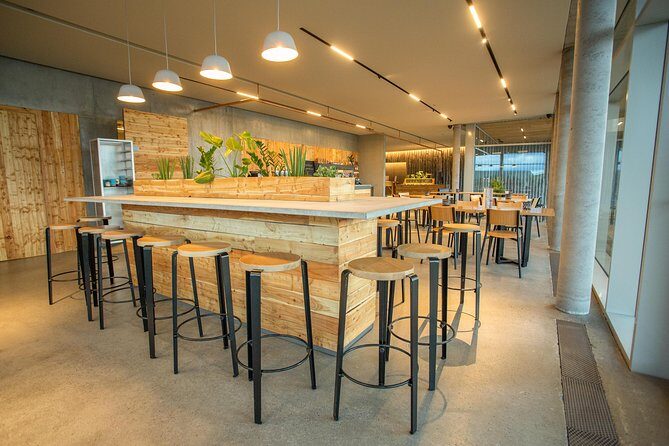 Vök Baths Admission Ticket - Food, drinks, and the café rhythm you’ll actually use