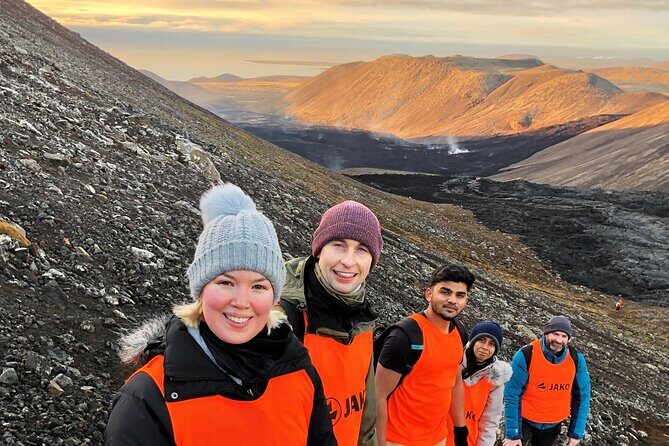 Volcano Eruption Site Hike & Reykjanes Tour from Reykjavik - Kleifarvatn Lake Stop: A Calm View Before the Lava