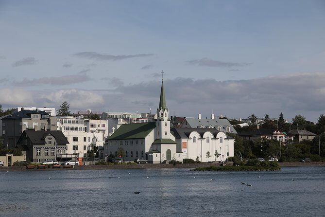 Walking tour of Reykjavik city - Hallgrímskirkja stop: a landmark visit that keeps the tour moving